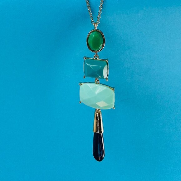 Talbots Pendant Necklace - Picture 4 of 4